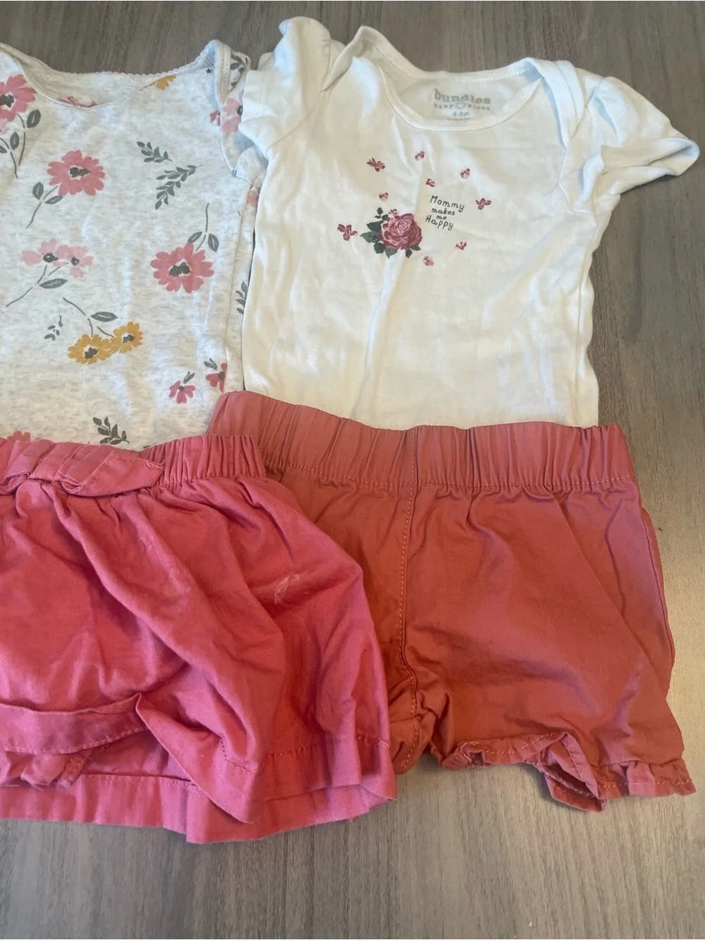 6 Piece Baby Girl Summer Bundle Size 6 Months Short Sleeve Onesies Shorts